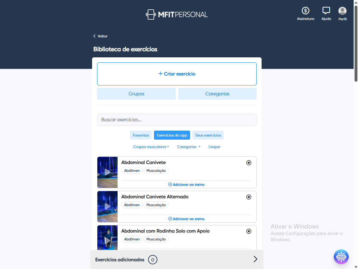 Biblioteca de exercícios da MFIT com lista estreita centralizada e vídeos proprietários